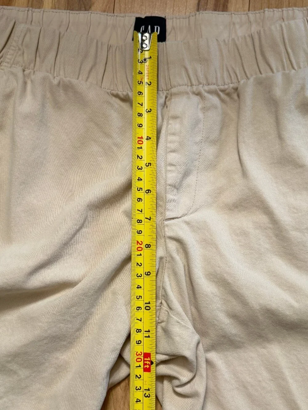 GAP Beige Twill Pull-On Cargo Pants, Large